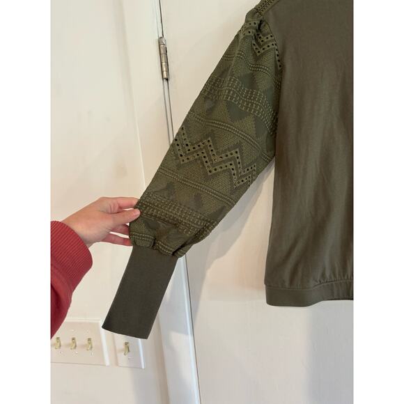 Anthropologie Tiny longsleeve shirt embroidered eyelet puff sleeves M petite - Picture 2 of 11